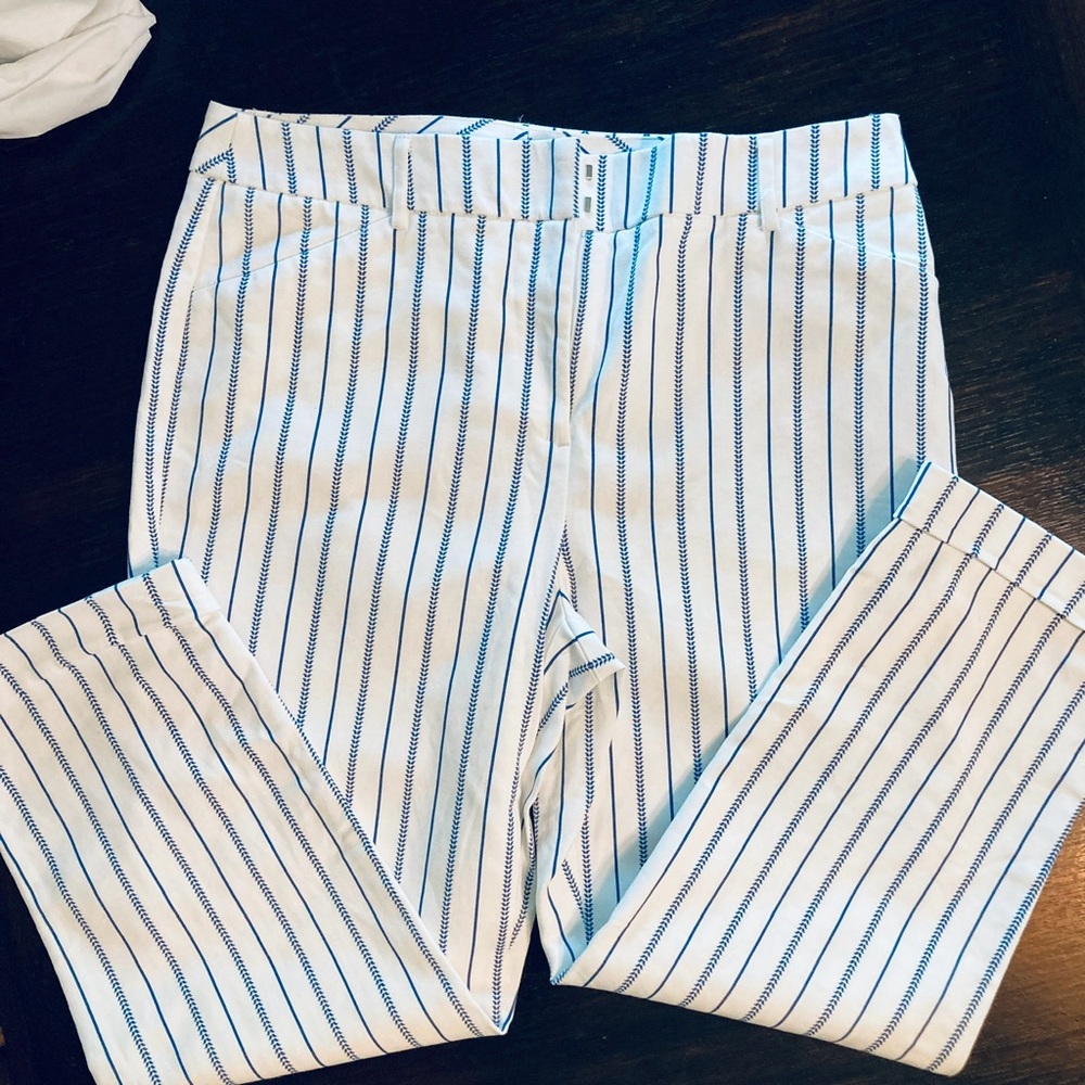 Chico's So Slimming Crop Pants size 8 Striped cuff - Picture 2 of 16